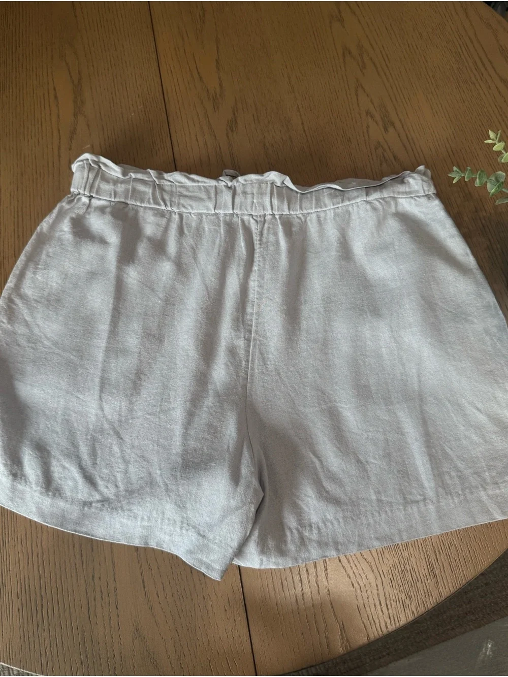 Banana Republic Linen Blend Pull-On Shorts -  Large Beige Paperbag Waist Casual